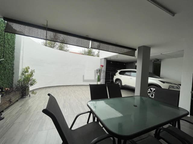 Casa en venta en Mitras Poniente, García, Nuevo León.