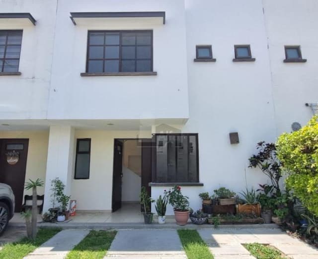 Casa en renta dentro de circuito privado en la Yesca, León, Gto.
