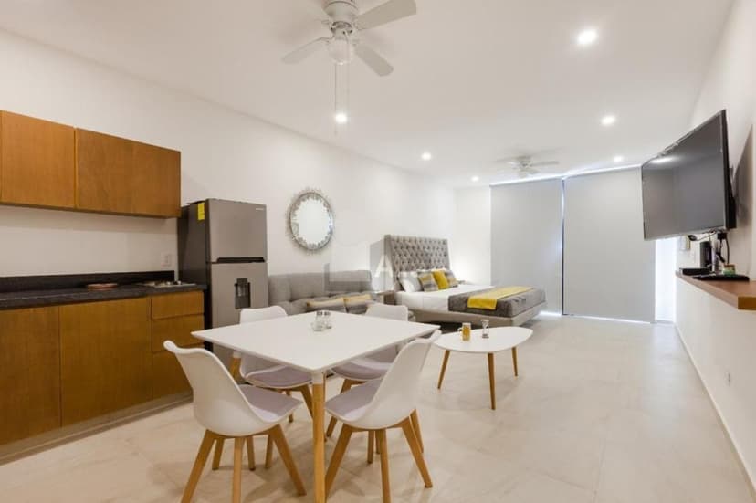Gallery main
