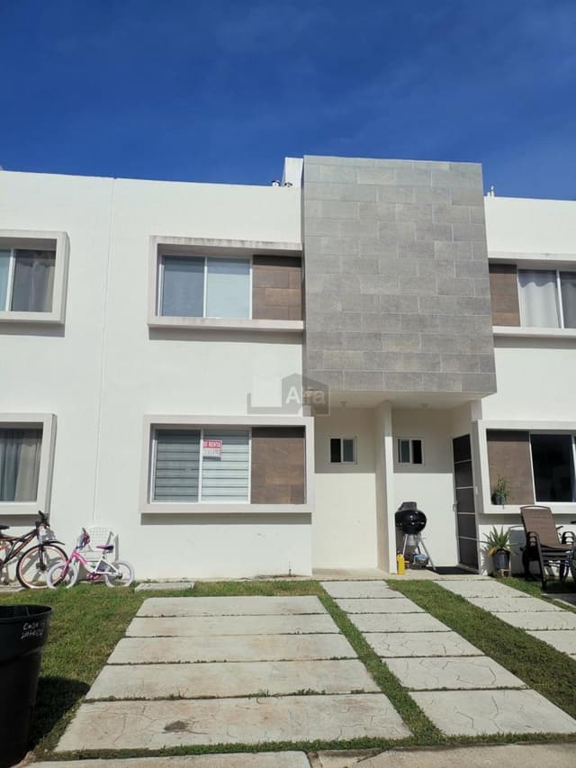 Casa en condominio en renta en Jardines del Sur, Benito Juárez, Quintana Roo