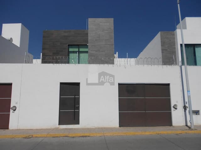 Casa sola en venta en Sindurio, Morelia, Michoacán
