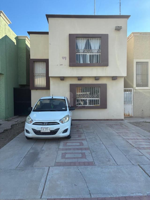 Casa en venta Ciudad Juárez Chihuahua Fraccionamiento Villas Solares.