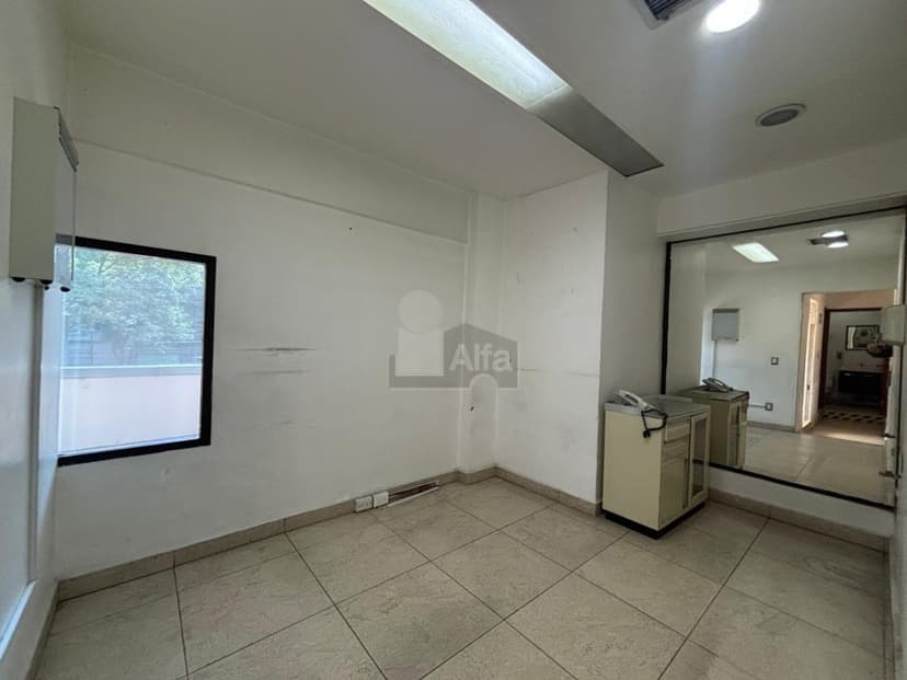 Gallery main