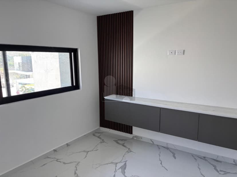 Gallery preview 3