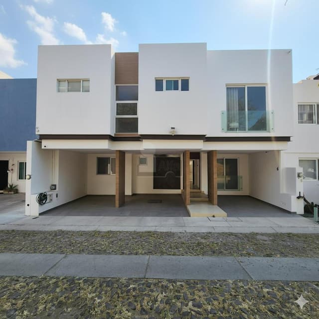 Casa con grandes espacios para familia que busca comodidad frente a Schoenstatt