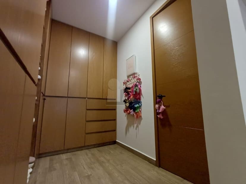 Gallery preview 3