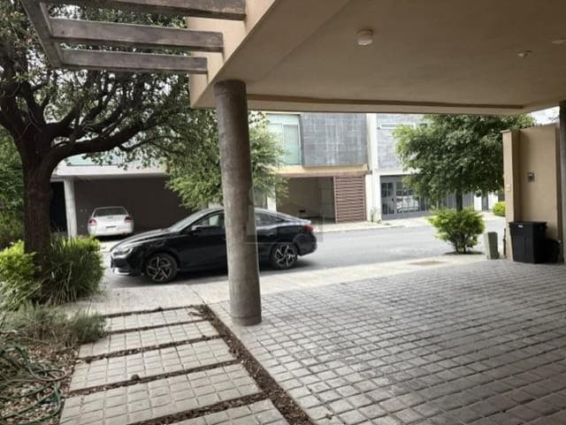 Casa en renta, Cumbres Elite, Monterrey, Nuevo León.  Amueblada