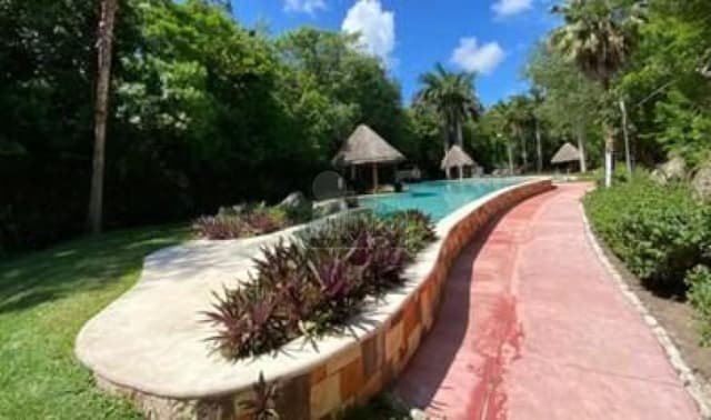 Terreno habitacional en venta en Residencial Regatta, Puerto Morelos, Quintana Roo