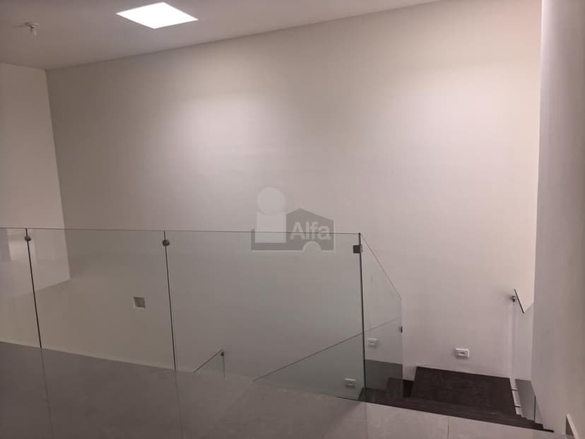 Gallery main