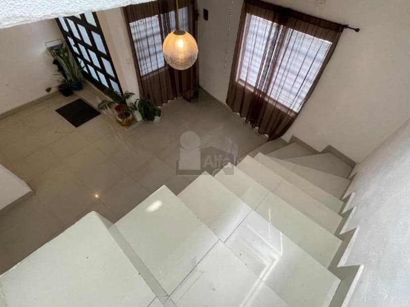 Gallery main