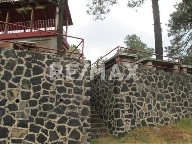Terreno Club de Pista de Carreras En Los Holandeses, Cerrada de Corcobarotitla