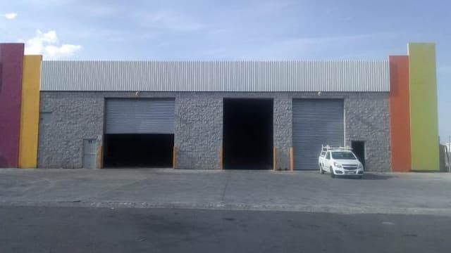 Bodega - Comercial en Renta - 5