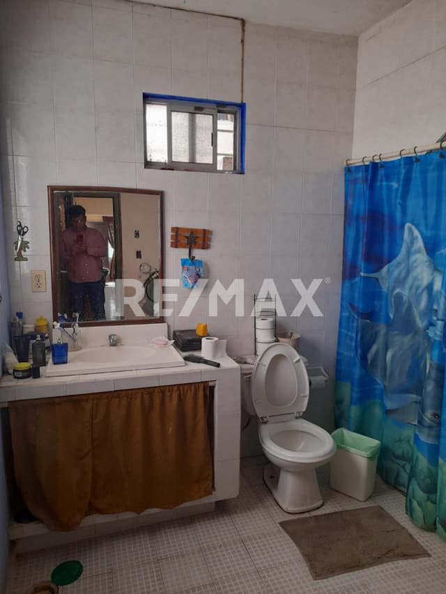 CASA CON DEPARTAMENTOS EN VENTA, Altamira Tamps.
