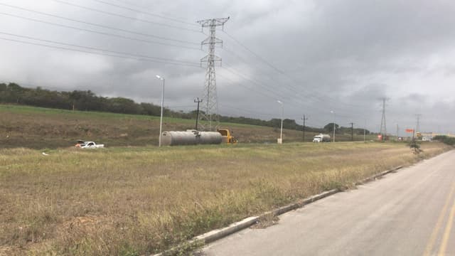 TERRENO INDUSTRIAL EN VENTA UBICADO FRENTE A CARRIL DE DESACELERACION EN BOULEVARD DE LOS RIOS, ALTAMIRA, TAMAULIPAS.