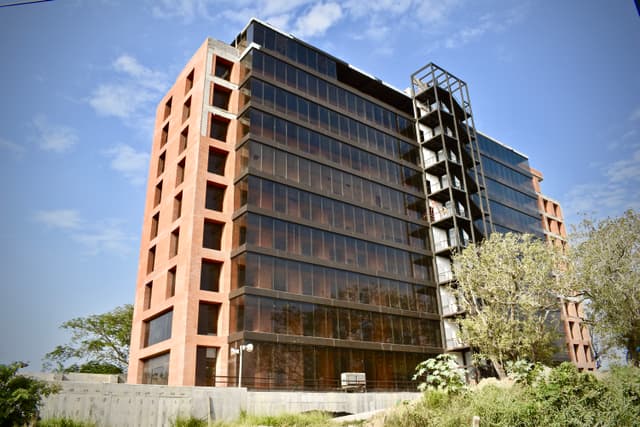 Oficina Renta Av. Prolongación Faja de Oro