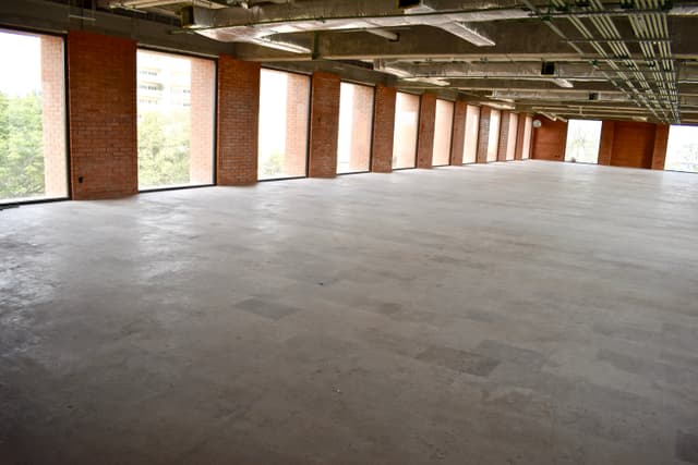 Oficina Renta Av. Prolongación Faja de Oro