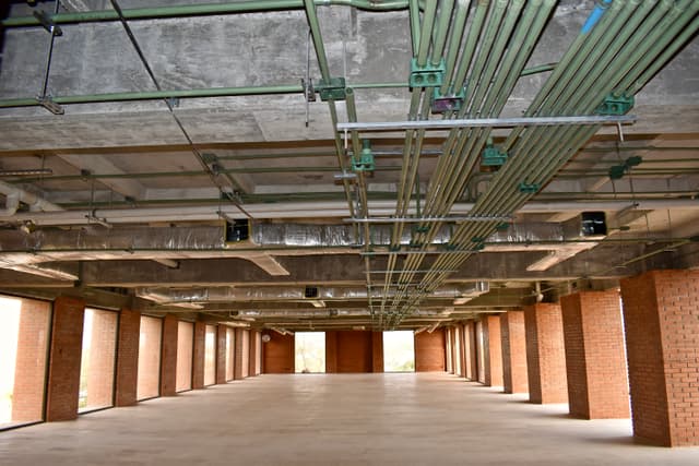 Oficina Renta Avenida Prolongación Faja de Oro