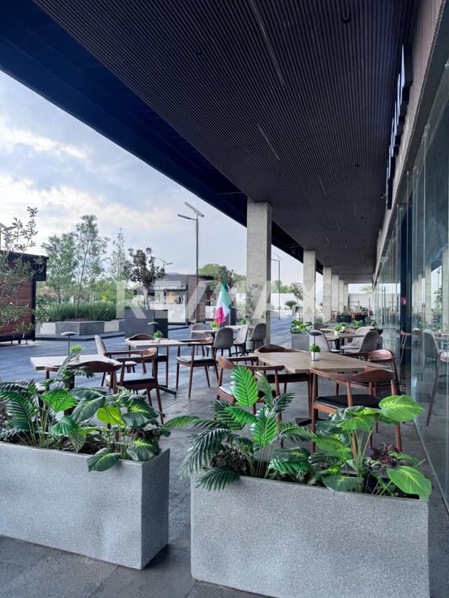 LOCAL PARA RESTAURANTE RENTA PLANTA BAJA LA RESERVA EL CAMPANARIO QUERETARO