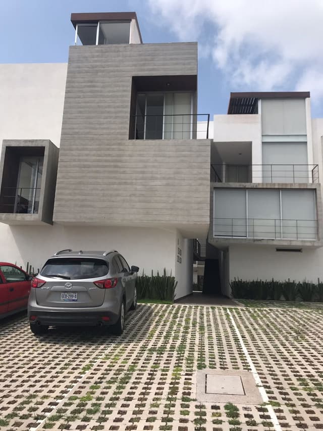 DEPARTAMENTO EN VENTA ZIBATA RDV190131-AE