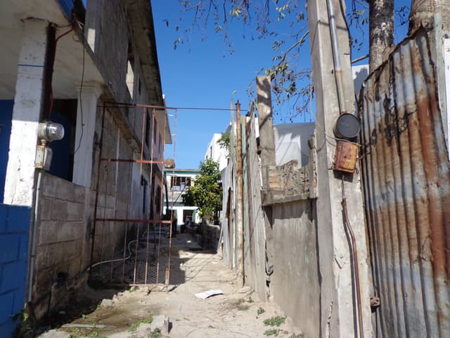 TERRNO EN VENTA - COL. OBRERA, TAMPICO