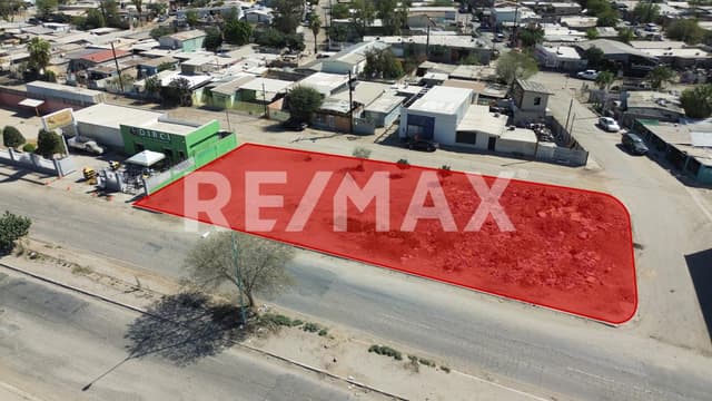 EN RENTA TERRENOS COMERCIALES SOBRE CALZ. ROBLEDO INDUSTRIAL