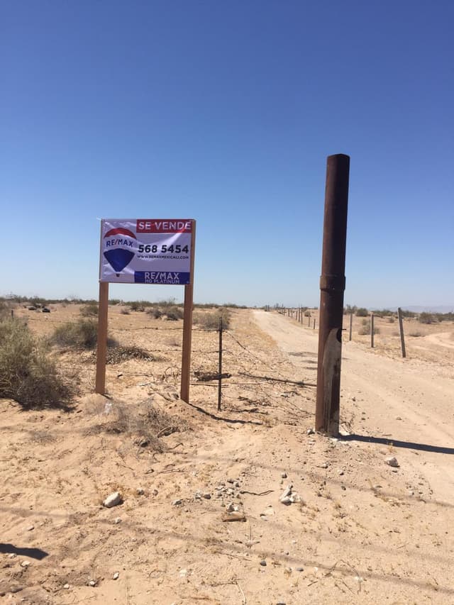 EN VENTA TERRENO RUSTICO A UN COSTADO DE CARRETERA AL AEROPUERTO