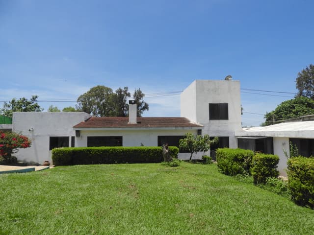 Venta de casa, Ahuatepec, Morelos, amplio jardín...Clave 2863