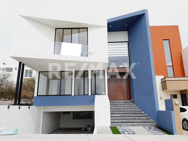 CASA EN VENTA EN ZIBATÁ