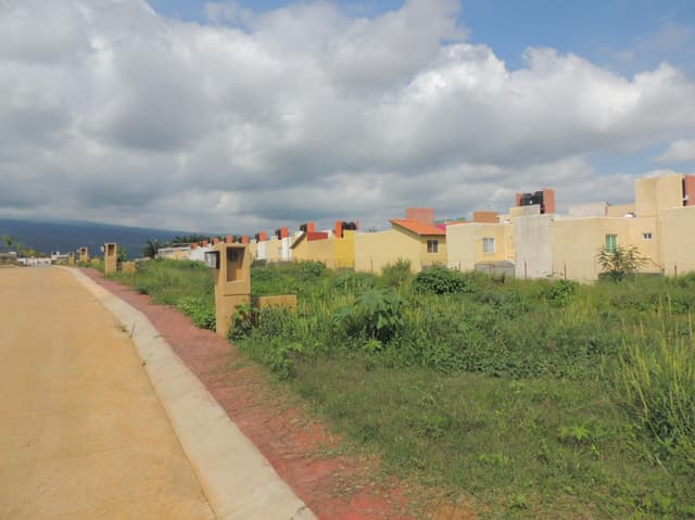 Venta de terreno en Kloster Ahuatlán, Cuernavaca…Clave 1942