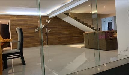 Gallery main