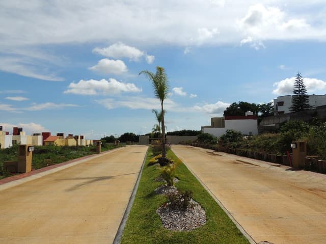 Venta de terreno en Kloster Ahuatlán, Cuernavaca, Morelos…Clave 1941