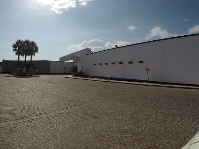 TERRENO COMPUERTAS CAMPESTRE CELAYA