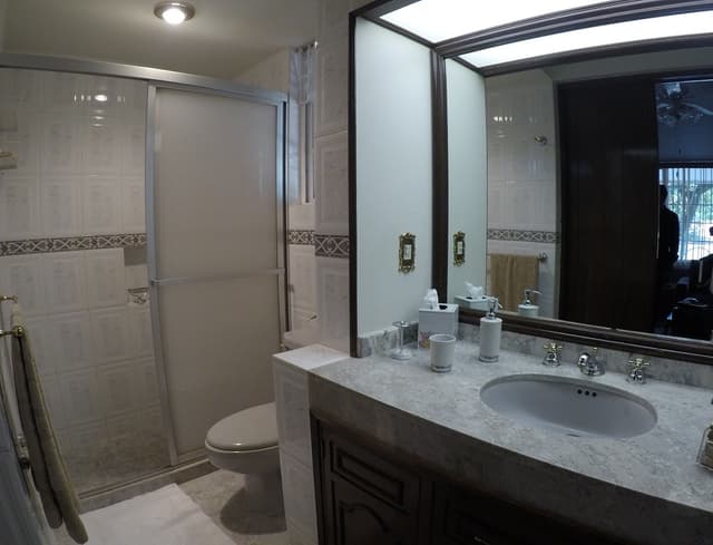 VENTA CASA PRIVADA 16 DE SEPTIEMBRE DE LUJO UBICADISIMA