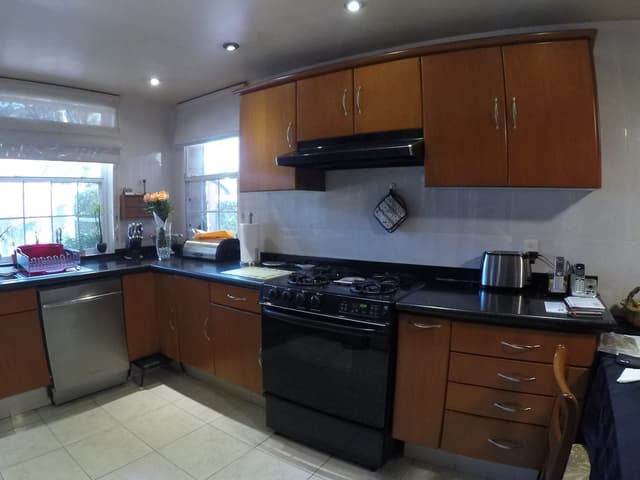 VENTA CASA PRIVADA 16 DE SEPTIEMBRE DE LUJO UBICADISIMA