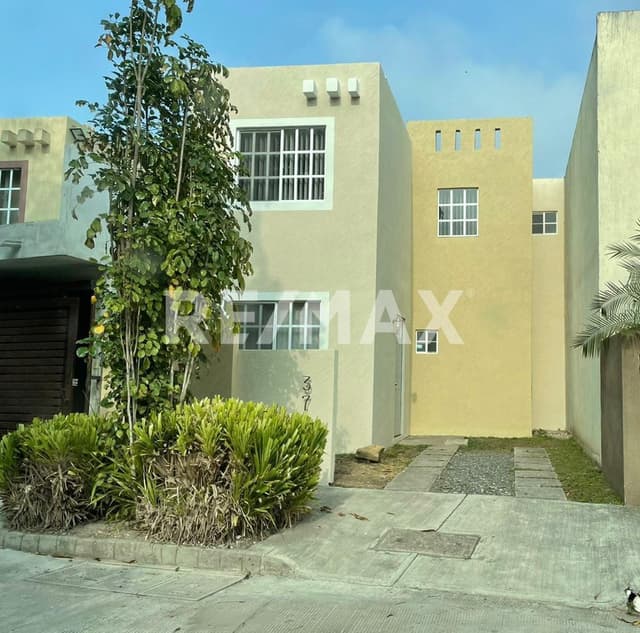 Casa en Renta Punta Laguna