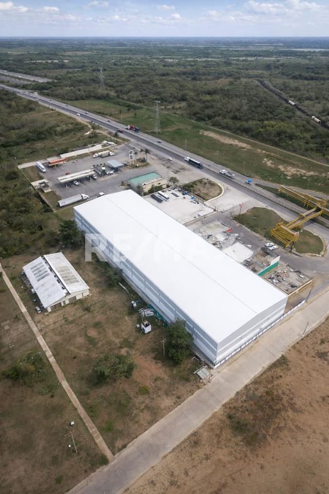 EXCELENTE BODEGA INDUSTRIAL EN RENTA