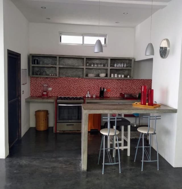 CASA CON 3 RECAMARAS