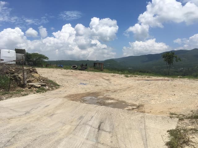 Terreno comercial "La Suerte"