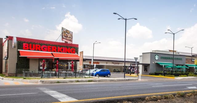 Excelentes Locales en Technology Park 