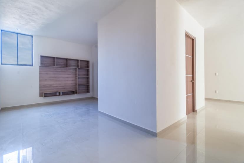 Gallery main