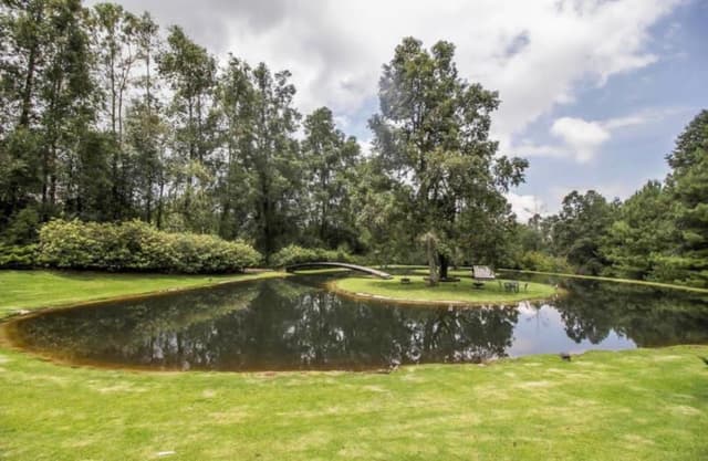 Residencia en Renta en Rancho San Ramon Valle de Bravo EL PRECIO DE  RENTA ES POR DIA  ( 483404 )