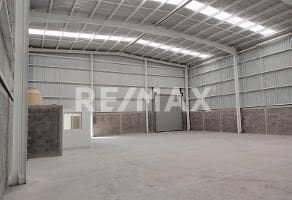 BODEGA INDUSTRIAL EN RENTA CON CENTRO DE NEGOCIOS INIGUALABLE