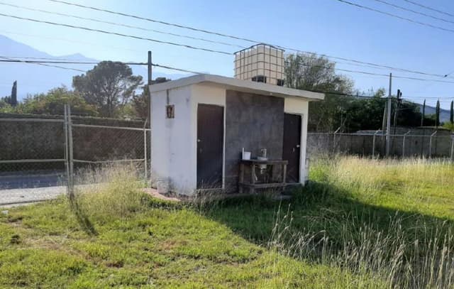 Renta Terreno Comercial de 600m2 en Antiguo Camino a Villa de Santiago. El Uro, Monterrey Nuevo León 