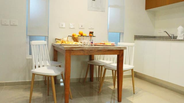 YAAKUN CONDOS 1 REC