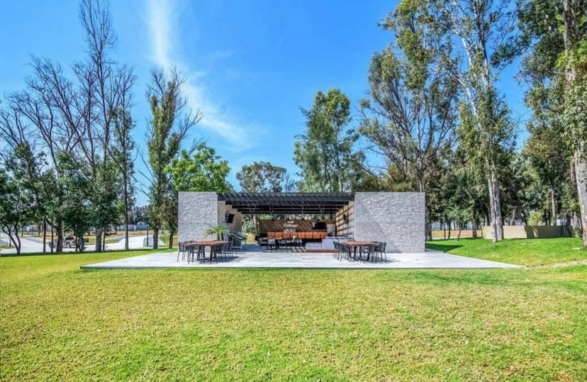Venta de Terreno Residencia al Poniente en CARMEL