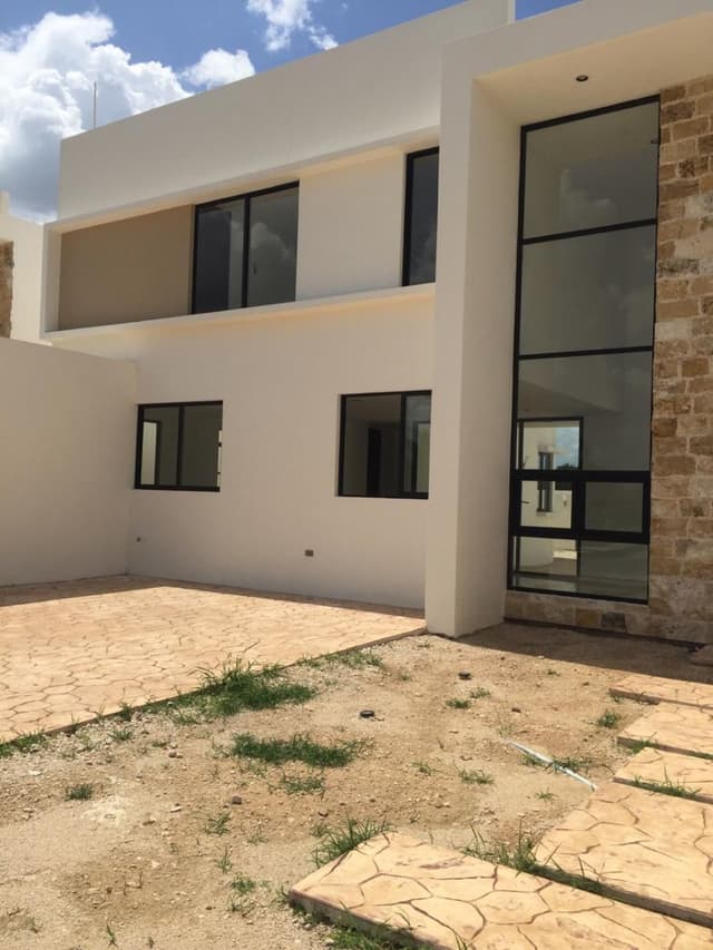 Casa en venta en Privada. Conkal Yucatan.