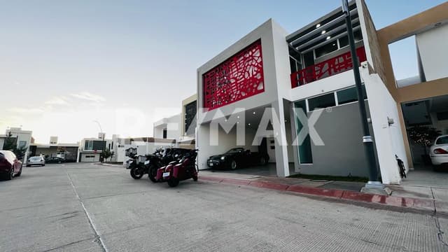 ¡Estrénala! Casa en venta con recamara en planta baja Privadas del Parque