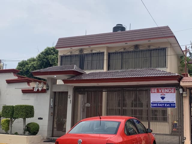 Casa en Venta Ciudad Satelite, con Vigilancia