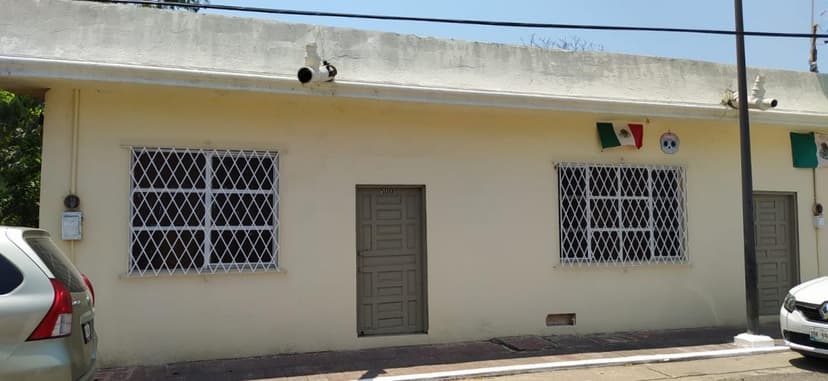 Casa con terreno en venta, en Tampico, Tamaulipas.