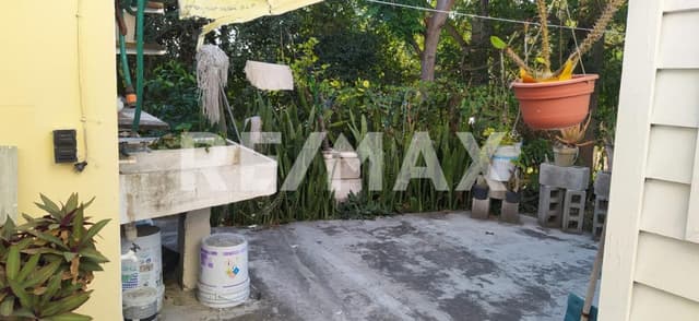 Casa con terreno en venta, en Tampico, Tamaulipas.